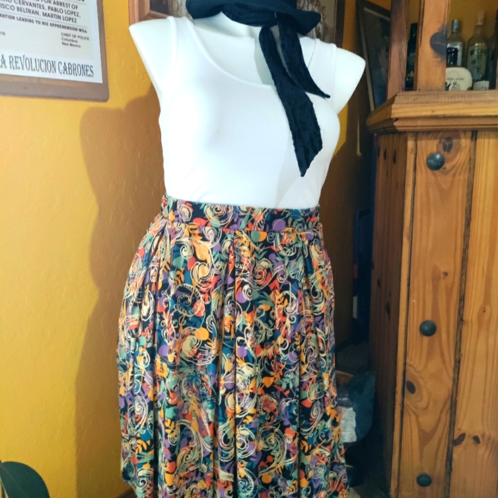 Large Lu La Roe skirt